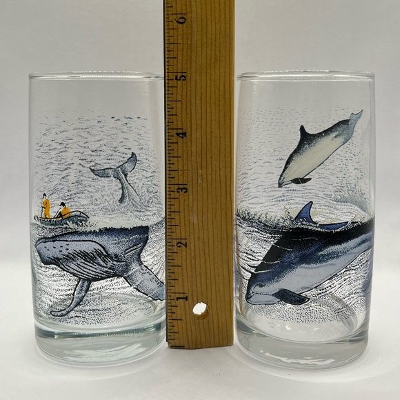 ✨VINTAGE✨ 1989 IRVING OIL LIMITED Glassware [Set of 2] - Picture 16 of 16